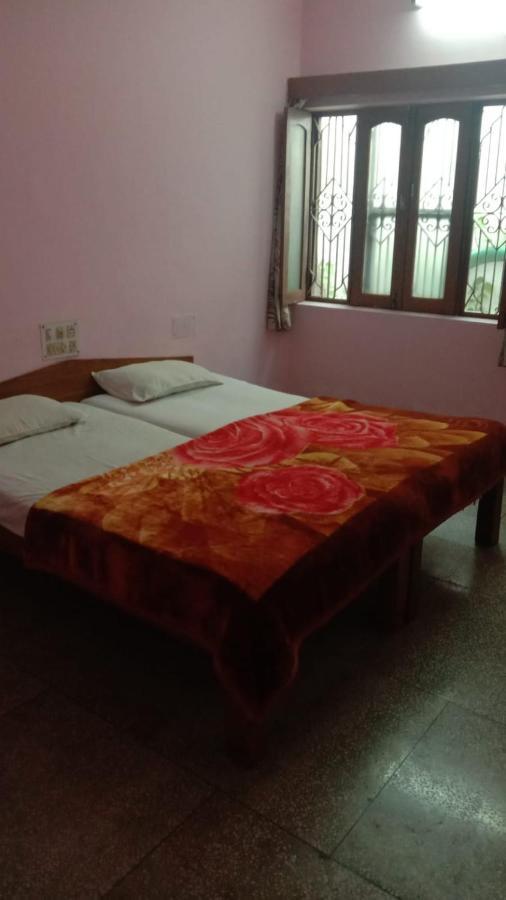 Hotel Yogi Lodge Khajuraho Luaran gambar