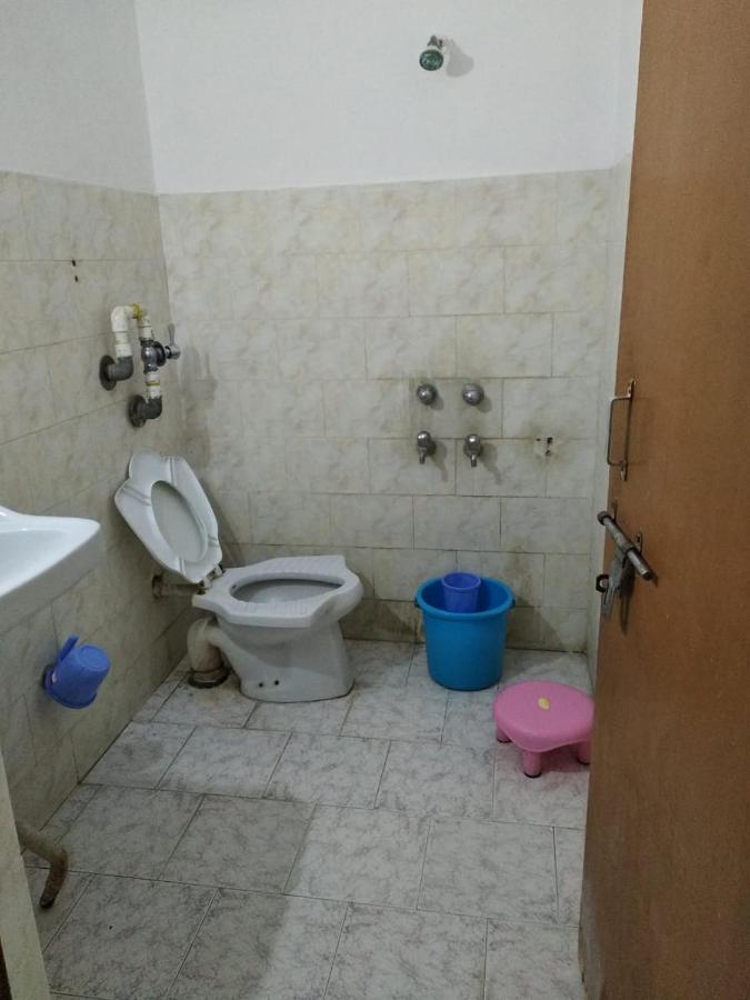 Hotel Yogi Lodge Khajuraho Luaran gambar