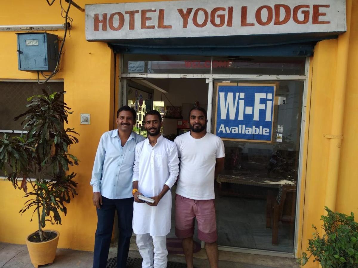 Hotel Yogi Lodge Khajuraho Luaran gambar